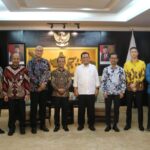 Gubernur Ansar Temui Menteri Investasi/Kepala Badan Koordinasi Penanaman Modal (BKPM) Republik Indonesia Bahlil Lahadalia di Jakarta, Kamis (05/01/23)./f.dok.Diskominfo Kepri.