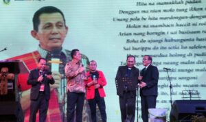 Gubernur Kepulauan Riau H. Ansar Ahmad menghadiri Perayaan Natal Oikoumene Kepri Tahun 2022 dan Tahun baru 2023 di Pasific Hotel, Batam/f.dok.Kominfo Kepri.