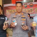 Kapolsek Tanjungpinang Timur AKP Adam saat gelar konferensi pers di Polsek Tanjungpinang Timur Selasa (24/01/23).f.dok.Ratih.