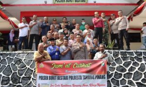 Pelaksanaan Jum'at Curhat di Polsek Bukit Bestari Polresta Tanjungpinang, Jum'at (03/02/23).f.dok.Ratih