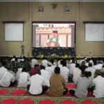 Pelaksanakan Istigatsah Kubra secara virtual di Gedung Serba Guna Makorem 033/Wira Pratama, Jl. Sei Timun, Kelurahan Air Raja, Kecamatan Tanjungpinang Timur, Tanjungpinang, Minggu (19/02/2023).f.dok.Red.