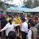 Kunjungan Menteri RI di Lokasi Bencana Longsor Serasan, Sabtu (11/03/23)./f.dok.Dispen Koarmada I