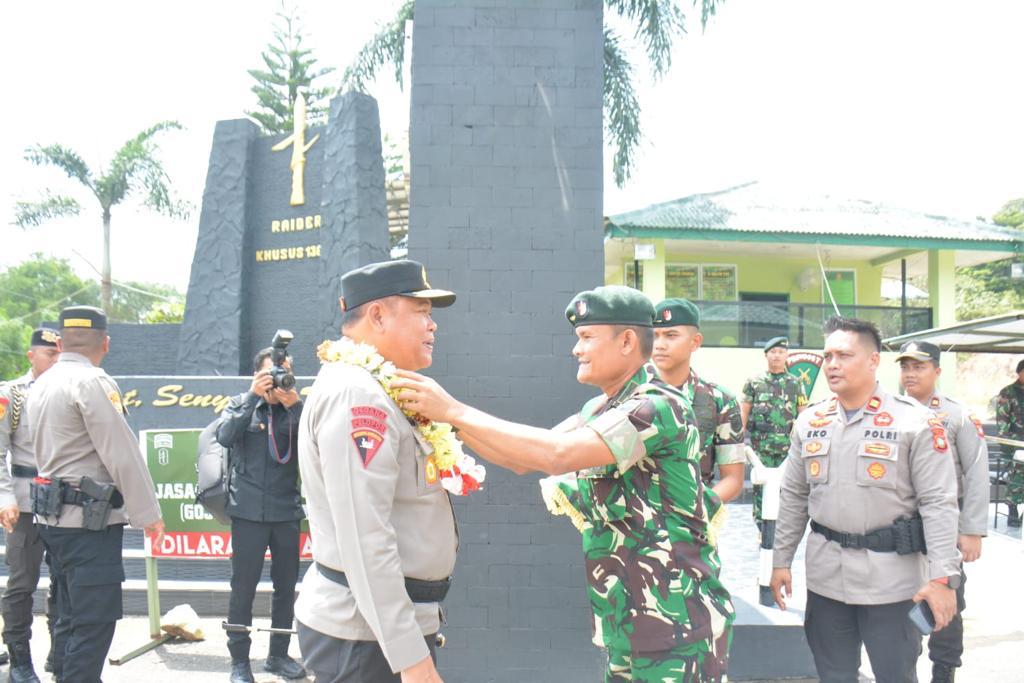 Kunjungan Kapolda Kepri ke Batalyon Infantri-10 Marinir/SBY dan Batalyon Infantri Raider Khusus 136/TS, Selasa (14/03/23)./f.dok.Hms.