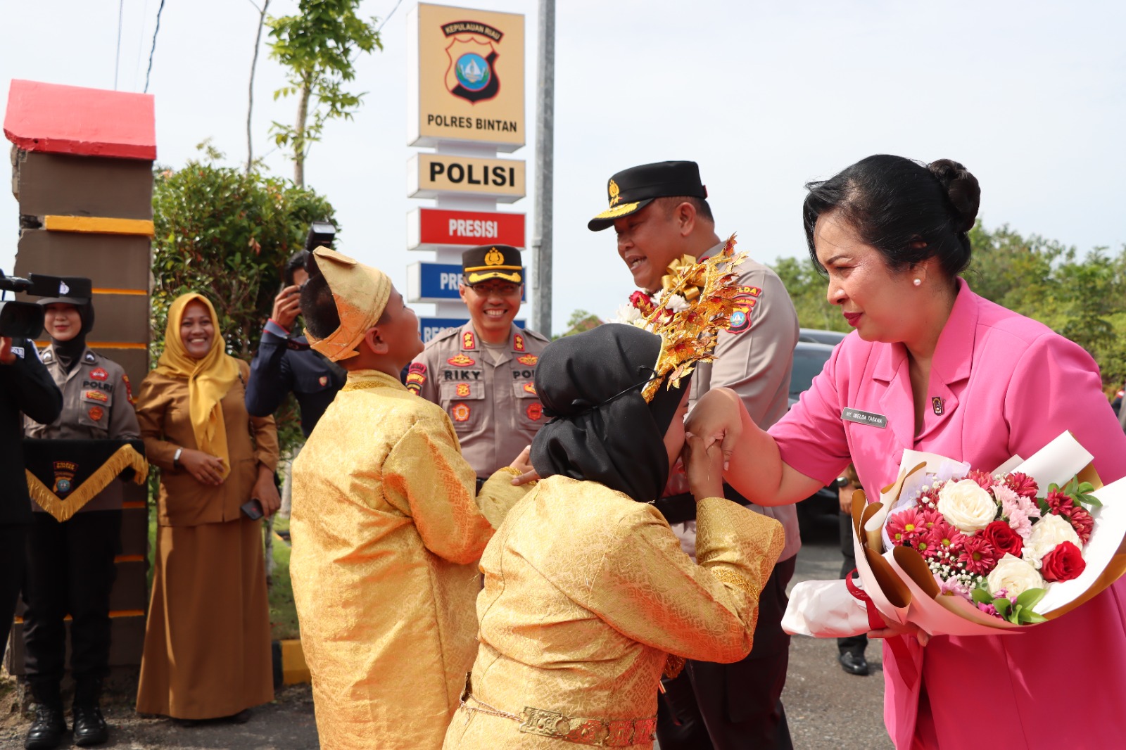 Kapolda Kepri dan Ketua Bhayangkari Daerah Kepri Kunjungan Kerja ke Polres Bintan, Selasa (21/03/23)./f.dok.Hms.