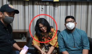 DPO Terpidana Ir.Henny J.M.Naiggolan MSi yang diamankan Tim Tabur Kejagung RI/f.dok.Kapuspenkum.
