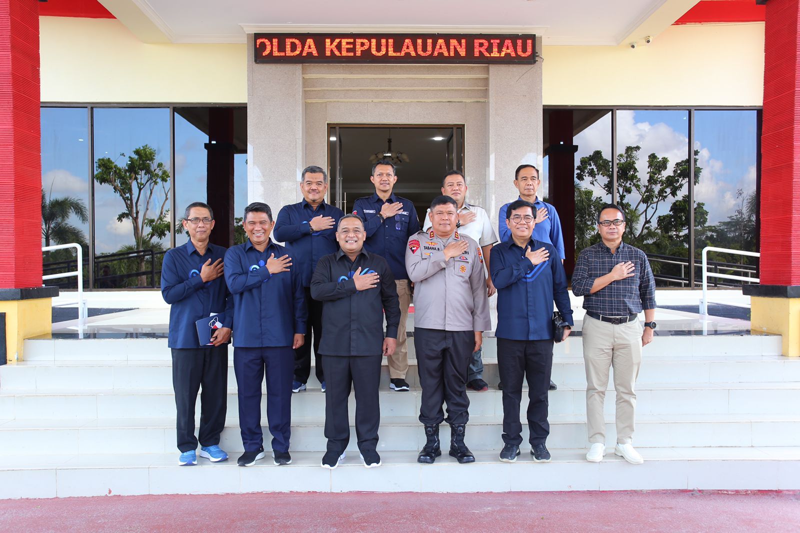 Kapolda Kepri Terima Kunjungan Silahturahmi BP2MI RI, Kamis (30/03/23)/f.dok.Hms.