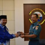 Pangkoarmada I Pangkoarmada I Laksda TNI Erwin S. Aldedharma saat Menyambut Kunjungan Kerja Ketua Umum PPAL, di Mako Koarmada I Tanjungpinang Kamis (06/04/23)/f.dok.Dispen.