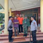 Sinergi Polri-TNI saat pengamanan Operasi Ketupat Candi 2023./f.dok.Nik.
