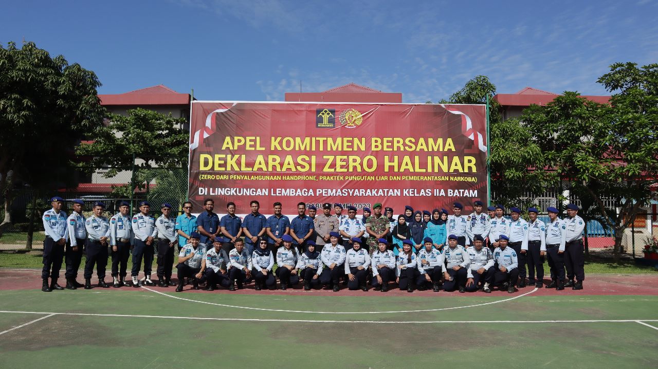 Lapas Batam bersama APH usai pelaksanaan Apel Zero Halinar, Rabu (10/05/23)/f.dok.Hms.