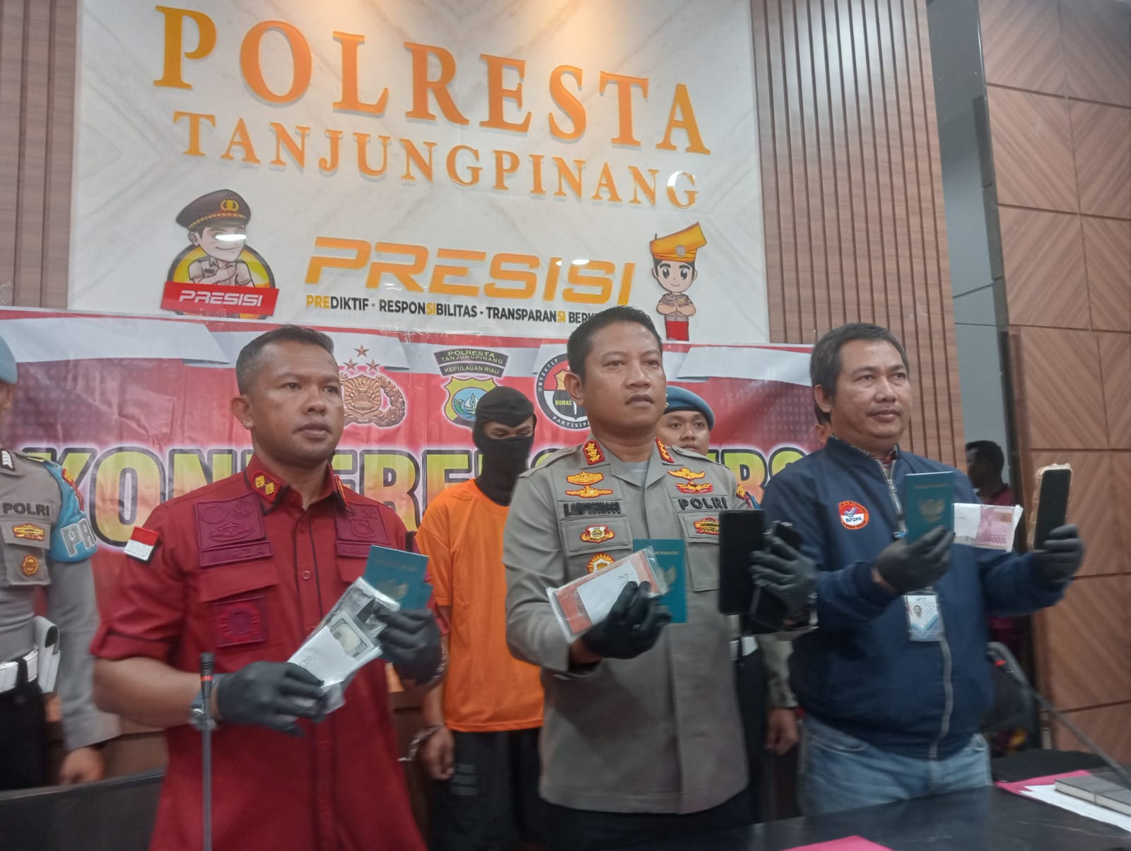 Pelaksanaan konferensi pers pengungkapan kasus TPPO oleh Polresta Tanjungpinang di Mapolresta Tanjungpinang Jum'at (04/08/23)/f.dok.Rat.