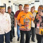 Gubernur Kepri Ansar Ahmad saat menghadiri Pembukaan MUSWIL IV BPW KKSS Kepri di CK Hotel Tanjungpinang, Sabtu (25/5).