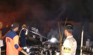 Kebakaran di Kelurahan Sungai Lumpur Hanguskan Rumah Warga hingga Rata dengan Tanah, Senin (15/07/24) Subuh/f.dok.AG.